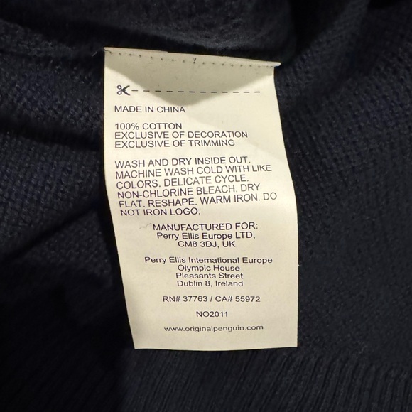 Classic Penguin Sweater Blue Crew Neck Musingwear 100% Cotton giftable - Picture 4 of 6